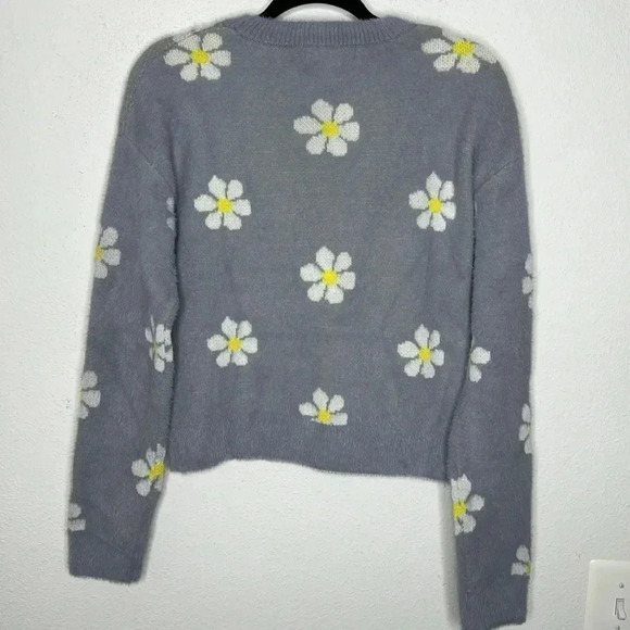 COCO & SHAY fuzzy floral hippy gypsy sweater size Large NWT - Picture 2 of 4